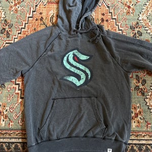 Gray Men's Large Sweatshirt (Used)