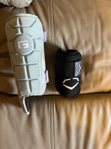 White Senior Shin Guards (New)