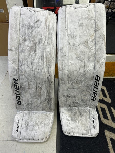 XL Bauer Supreme M5 Pro Goalie Leg Pads (Used)