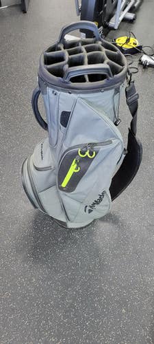 Used Taylormade ORGANIZER Mens Cart Bag None 11497-S000154928