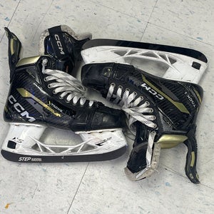 6.0 Regular CCM AS-V Pro Hockey Skates Regular Width (Used)