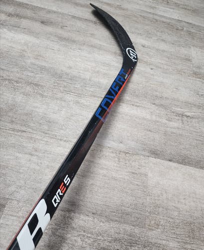 Intermediate Warrior Covert QRE 5 Right Handed Hockey Stick W03 55 Flex BRACKSTROM (Used)