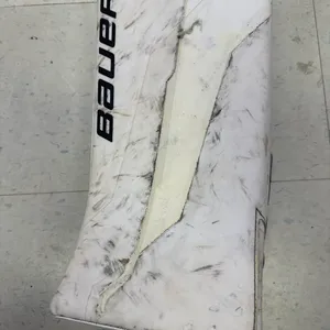 Bauer Supreme Shadow Blocker Full Right (Used)