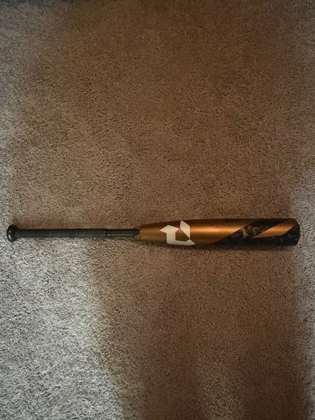 2022 DeMarini Zoa Composite USSSA Certified Bat (-8) 21 oz 29" (Used)