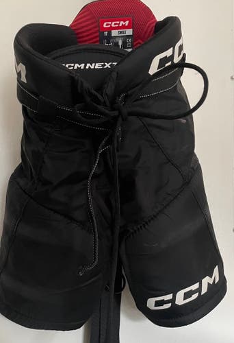 Youth Small CCM Next Hockey Pants (Used)