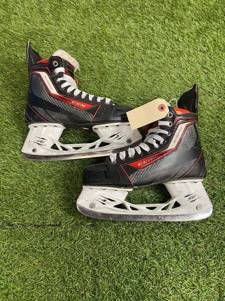 Intermediate CCM JetSpeed XTra Pro Plus Hockey Skates Wide Width Size 5.5 (Used)