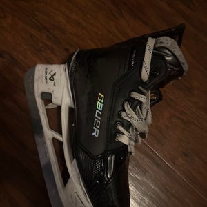 2024 Bauer Supreme Shadow Hockey Skates Wide Width Size 5.5 (Used)