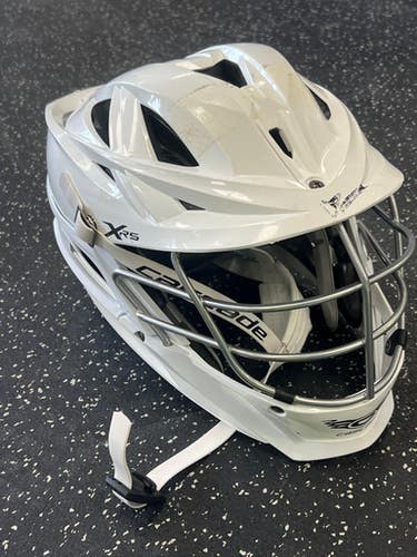 Used Cascade CASCADE XRS YOUTH Lacrosse Helmet White One Size 11849-S000035934
