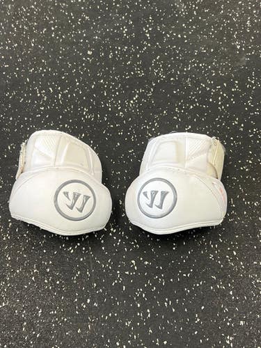 Used Warrior BURN PRO Lacrosse Arm Pads/Guards White MD 11849-S000035929