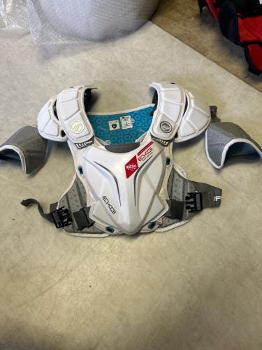 Medium Adult Maverik MAX EKG Shoulder Pads (like new)