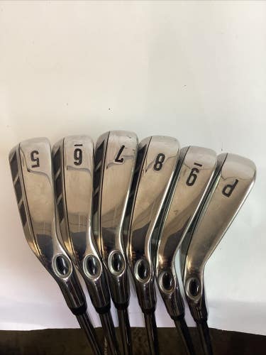 Callaway RAZR X Iron Set 5-PW With Uniflex Steel Shafts VGC