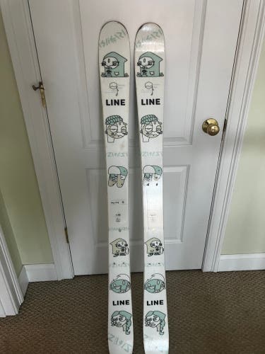 2022 Line Honey Bee 144 cm Park Skis Without Bindings Max Din 12 (Used)