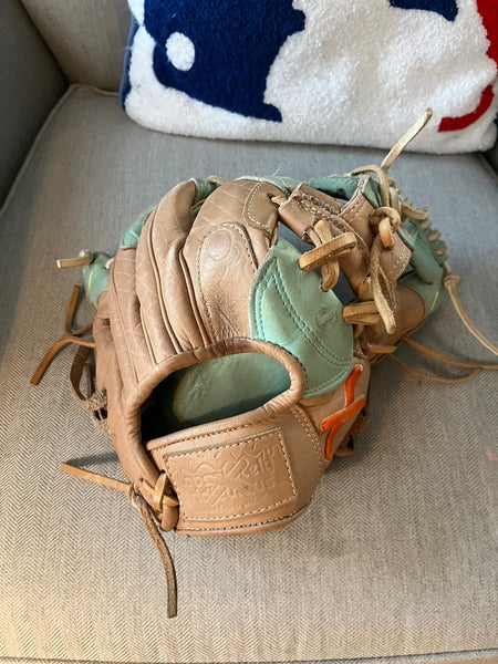 RH Infield Baseball Glove 11.25" (Used)