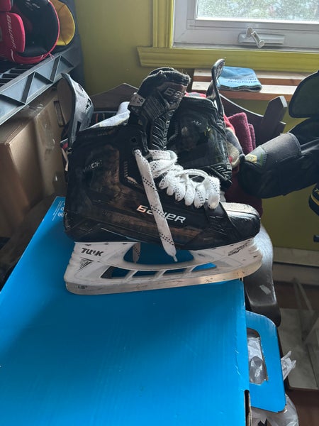 2022 Bauer Supreme Mach Hockey Skates Wide Width 9.5 (Used)