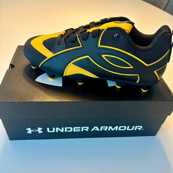 Black Men's Size M 10.0 (W 11.0) Under Armour Molded Cleats Cleats (New)