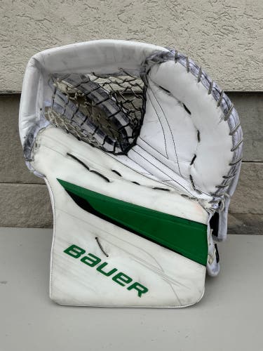 Matt Murray Stars Bauer Hyperlite 2 Glove Pro Stock (Used) 3231