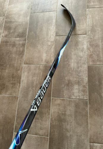 *Top Seller* Bauer Valor FlyLite Intermediate, P28, Right, 65 Flex (New)