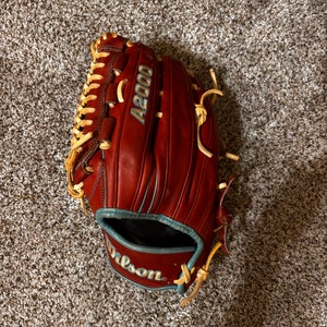 2023 Wilson A2000 LH Pitcher's Baseball Glove 11.75" (Used)