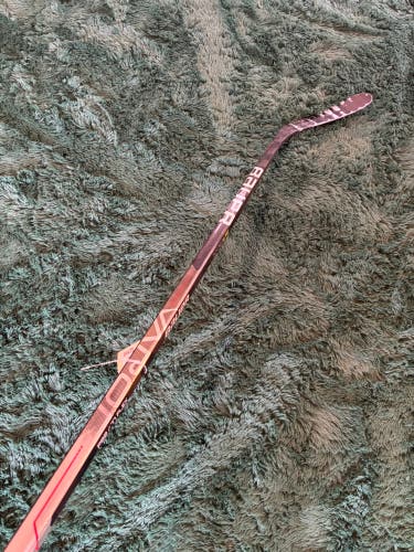 Senior Bauer Vapor Hyperlite Hockey Stick RH P92 77 Flex | 65"