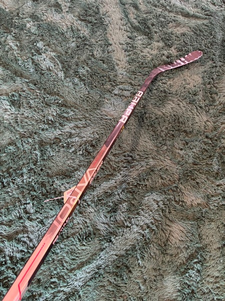 Senior Bauer Vapor Hyperlite Hockey Stick RH P92 77 Flex | 65"