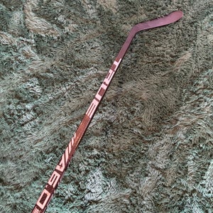 Senior True A6.0 SBP Hockey Stick RHP28 90 Flex 64.5" | Kris Letang Pro Stock