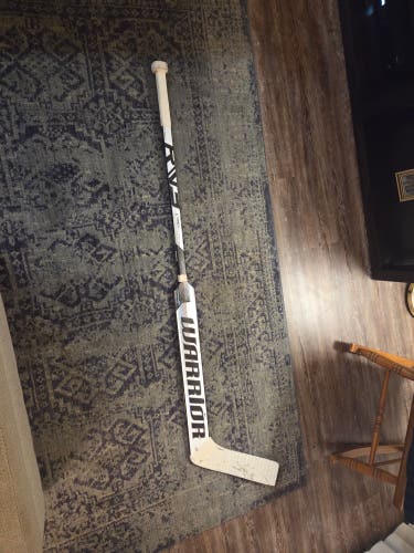 Senior Warrior RV3 Pro+ Regular Goalie Stick 26" Paddle (Used)