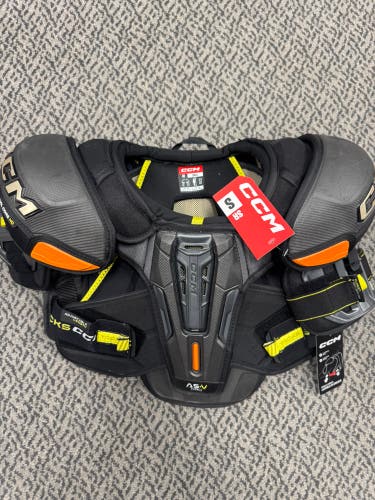 Small Senior CCM Tacks AS-V Pro Shoulder Pads (New)