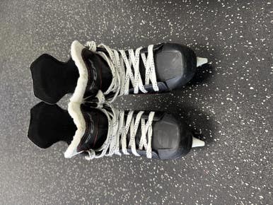 Used CCM JETSPEED FT340 Youth Hockey Skate Youth 12.0 11849-S000035738