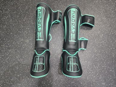 Used Martial Arts Shin Pads White LG 11849-S000035900