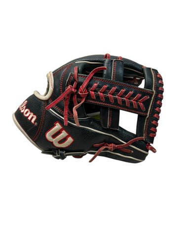 Used Wilson 1785 BB/SB Glove RH Throw Black And Red 11 3/4" 11835-S000203428