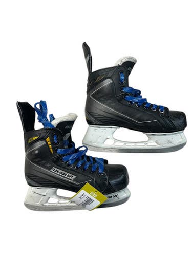 Used Bauer 150 Junior Hockey Skate Black Junior 05 11835-S000203246