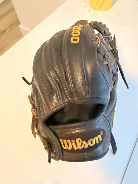 Wilson A2000 RH Infield Baseball Glove 11.5" (Used)