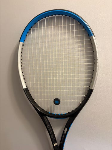 Wilson Ultra 100 v3.0 - size 2 grip (Used)