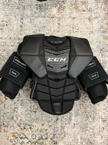 Medium CCM Premier Goalie Chest Protector (Used)