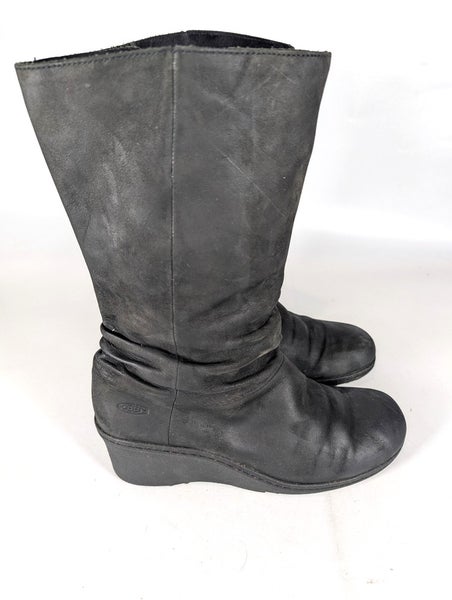 Keen Akita Mid Boot Black Leather Wedge Pull On Slouch 1007692 Womens Size: 10