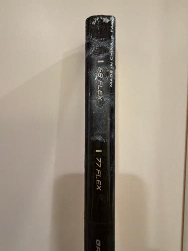 Intermediate Bauer Supreme 3S Pro Right Handed Hockey Stick P28 55 Flex (Used)