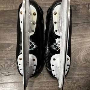 True HZRDUS 7X Hockey Skates Regular Width 11.5 (Used)