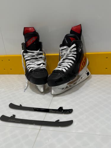 2025 CCM JetSpeed FT6 Pro Hockey Skates Regular Width Size 6.5 (Used)