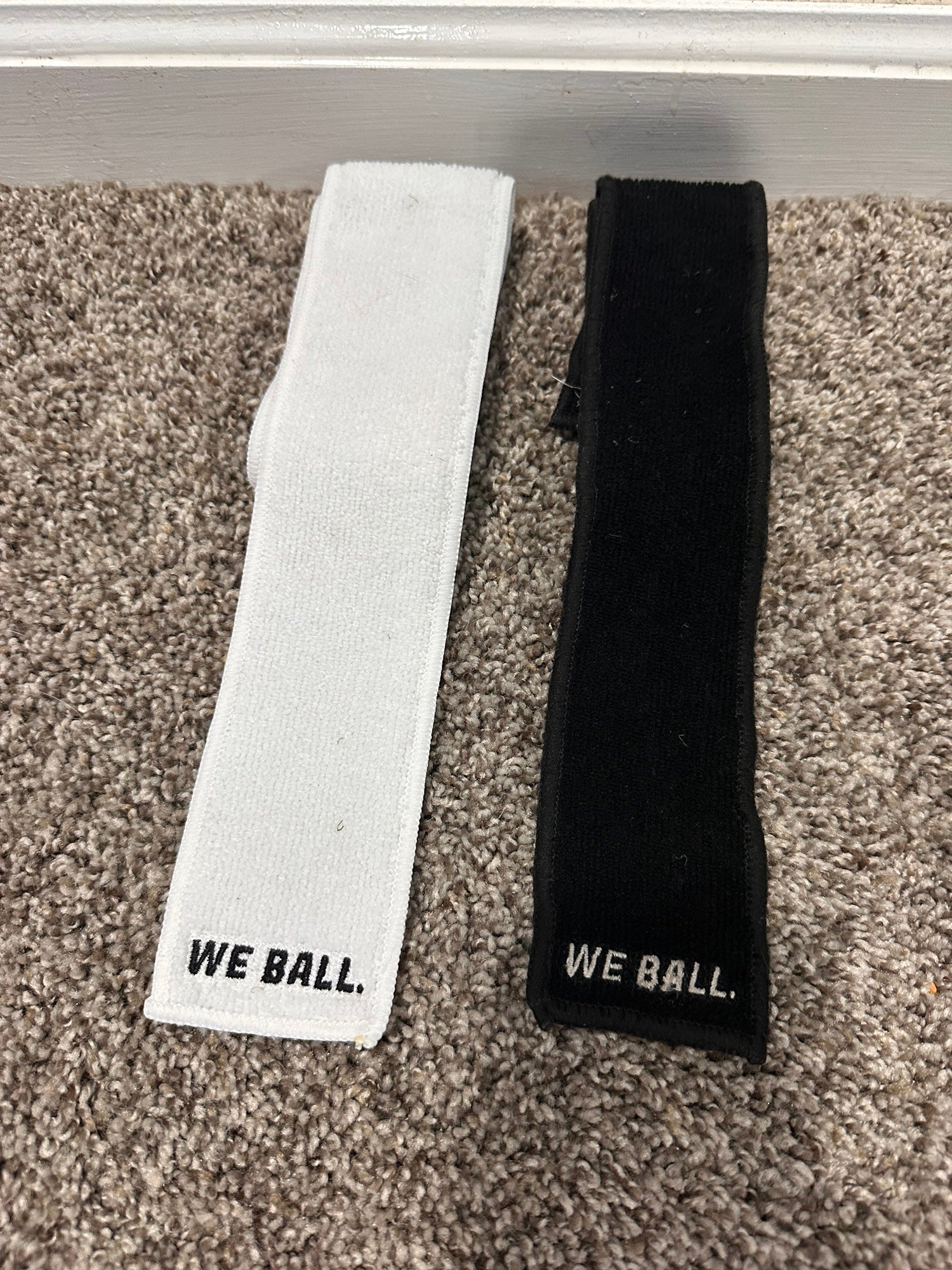 white nike handwarmer