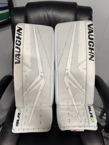 26" 2024 Vaughn SLR4 Goalie Leg Pads (Used)