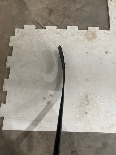 Intermediate Bauer Vapor FlyLite Right Handed Hockey Stick P92 55 Flex Pro Stock (New)