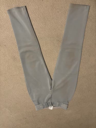 Gray Men's Medium/Large Youth Marucci Game Pants (Used)