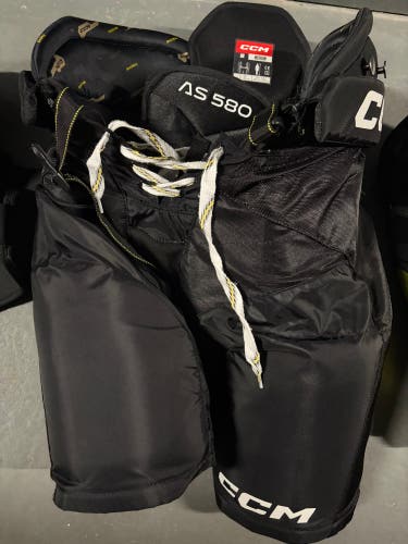 Men's Senior Medium CCM Tacks AS 580 Hockey Pants (Used)