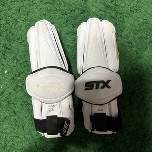 Medium Adult STX Stallion 900 Arm Pads (Used)