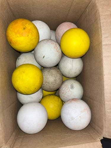 22 Lacrosse Balls