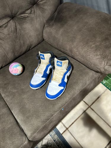 Blue Men's Size M 10.0 (W 11.0) Adult Air Jordan Molded Cleats Cleats (Used)