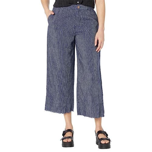 Carve Designs Blake Pants Women's M Blue Striped Frayed Hem Wide Leg Crop GBO835