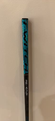 Junior Bauer Twitch Left Hand Hockey Stick P92 52 Flex (Used)