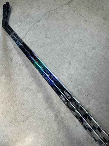 2 PACK 70 Flex P28 Senior CCM RibCor Trigger 9 Pro Right Hand Hockey Stick Pro Stock (New)