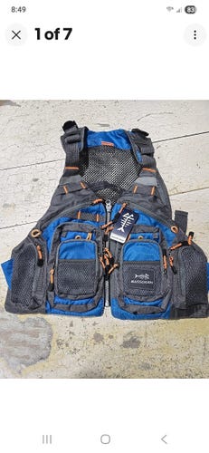 (New) bassdash fly fishing vest new